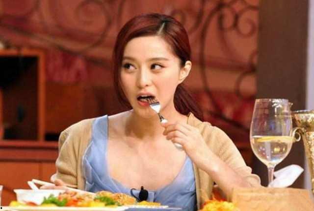 吃瓜娱乐圈代称什么,揭秘“吃瓜群众”背后的娱乐圈风云