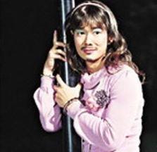 明星网红男扮女,网红男扮女装惊艳亮相