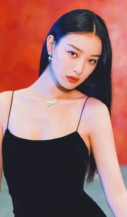 女明星网红的包,揭秘女明星网红的奢华包包收藏