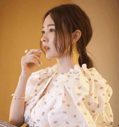 圆脸女明星网红剧,颜值与才华并存的璀璨星途