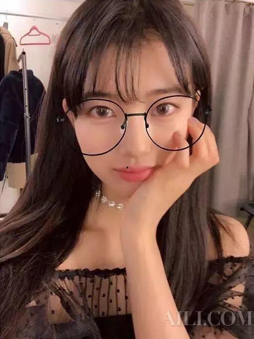 眼镜妹宿舍吃瓜爆料本人,一场宿舍吃瓜爆料的真实故事