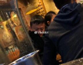 酒吧吃瓜爆料图片高清壁纸,高清壁纸捕捉的私密爆料瞬间