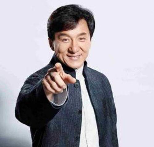 成龙吃瓜爆料是真的吗,成龙吃瓜爆料真相揭秘