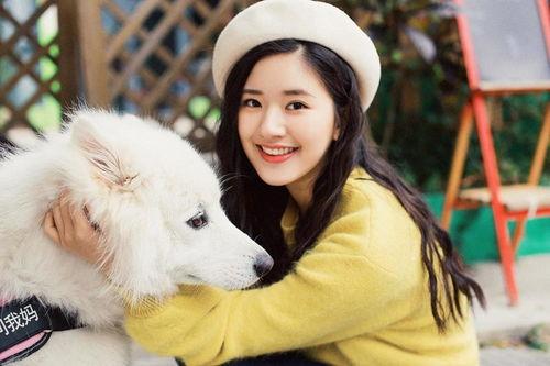 明星网红赵露思,从清新小花到人气网红的蜕变之路